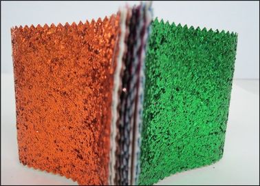 China Kunstleder Mehrfarben-PU-Funkeln-Gewebe für Tapeten-Schuhe und Taschen fournisseur