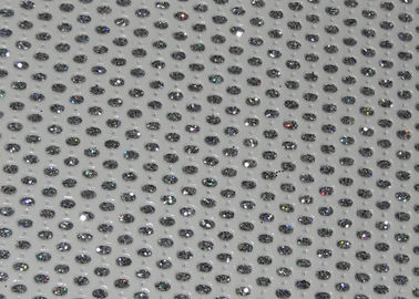 China Loch-Entwurf Microfiber Gewebe Eco PVCs materieller perforierter lederner lochendes usine